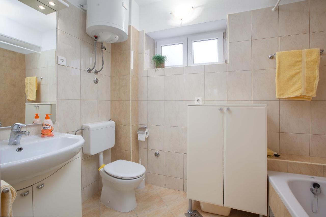 Apartman Vite Podgora Exterior photo